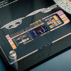 Produktbild Enterprise NCC 1701-D Wandplakette mit Modell Replik - Star Trek