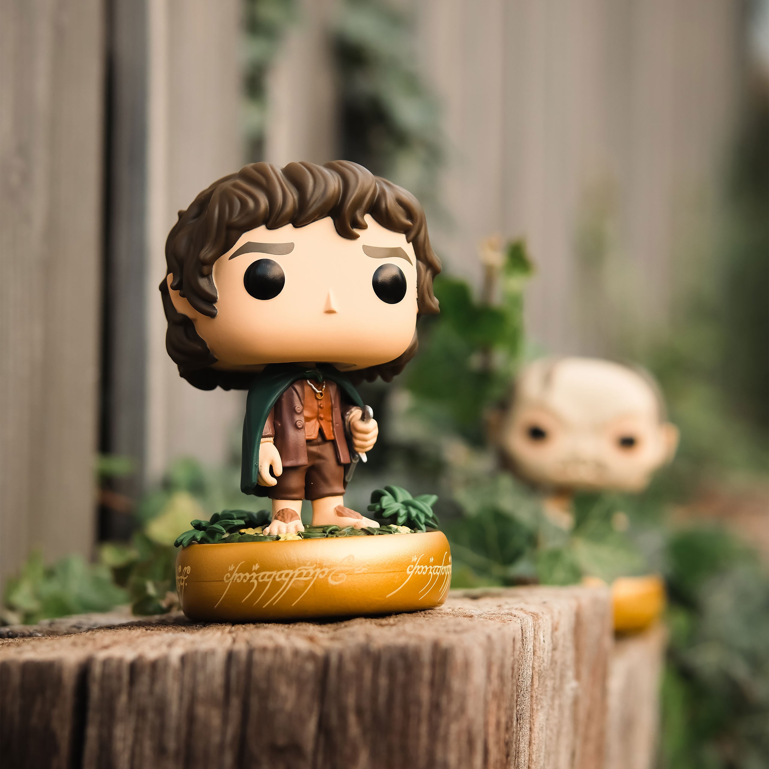 Produktbild Der Herr der Ringe - Frodo Glow in the Dark Funko Pop Figur
