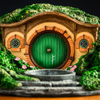 Product image The Lord of the Rings - Hobbit Hole Shire Diorama Tealight Holder