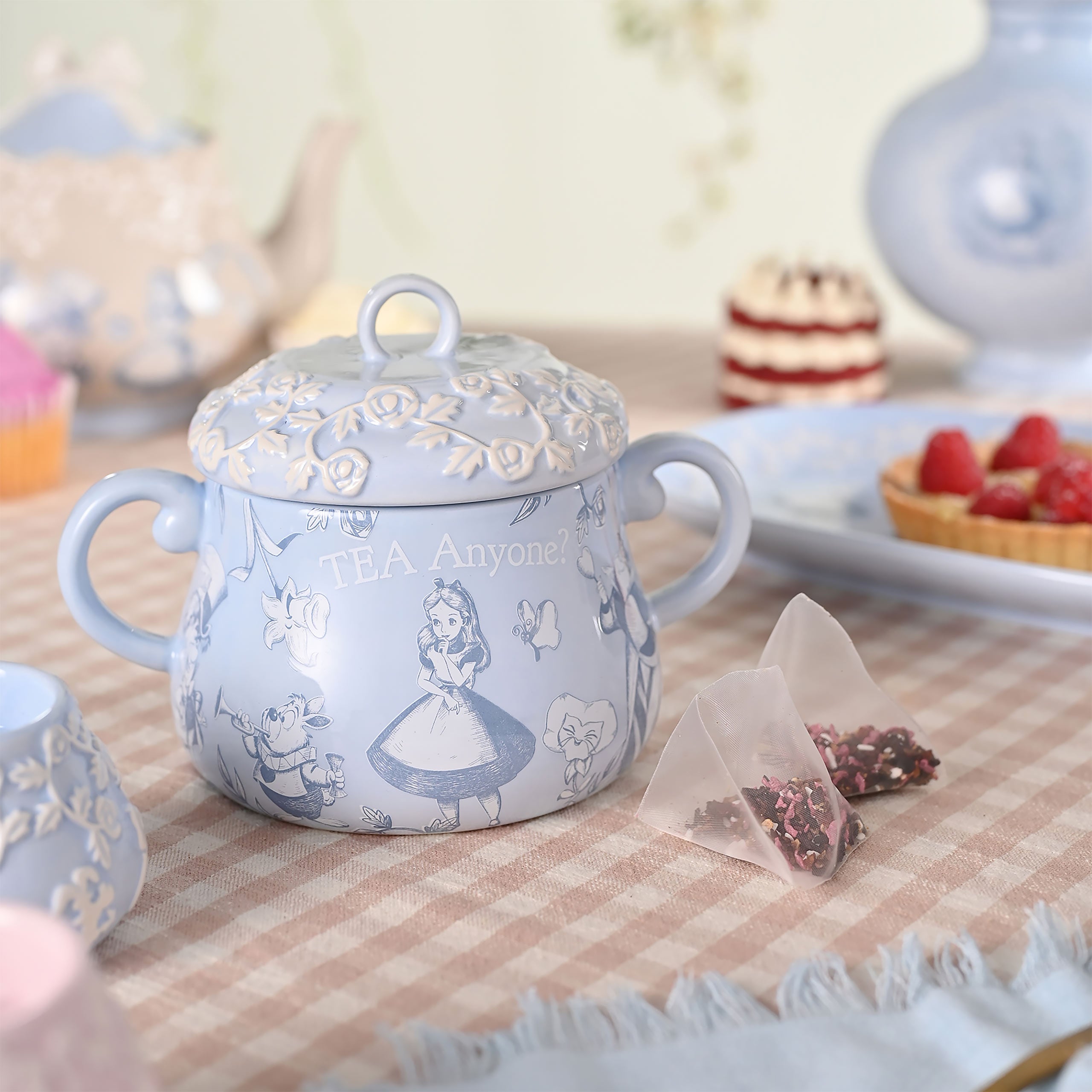 Produktbild Alice im Wunderland - Tea Anyone Relief Keksdose