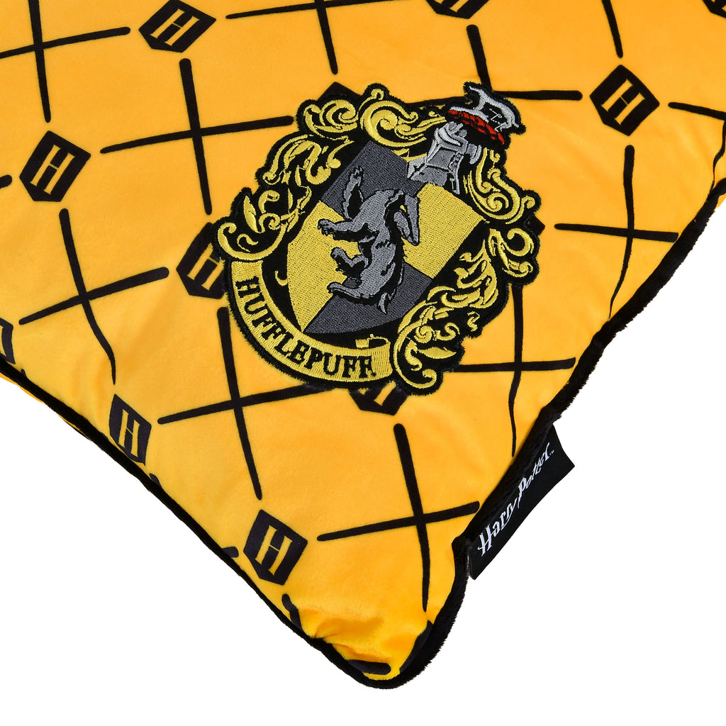 Product image Harry Potter - Hufflepuff Logo Cushion