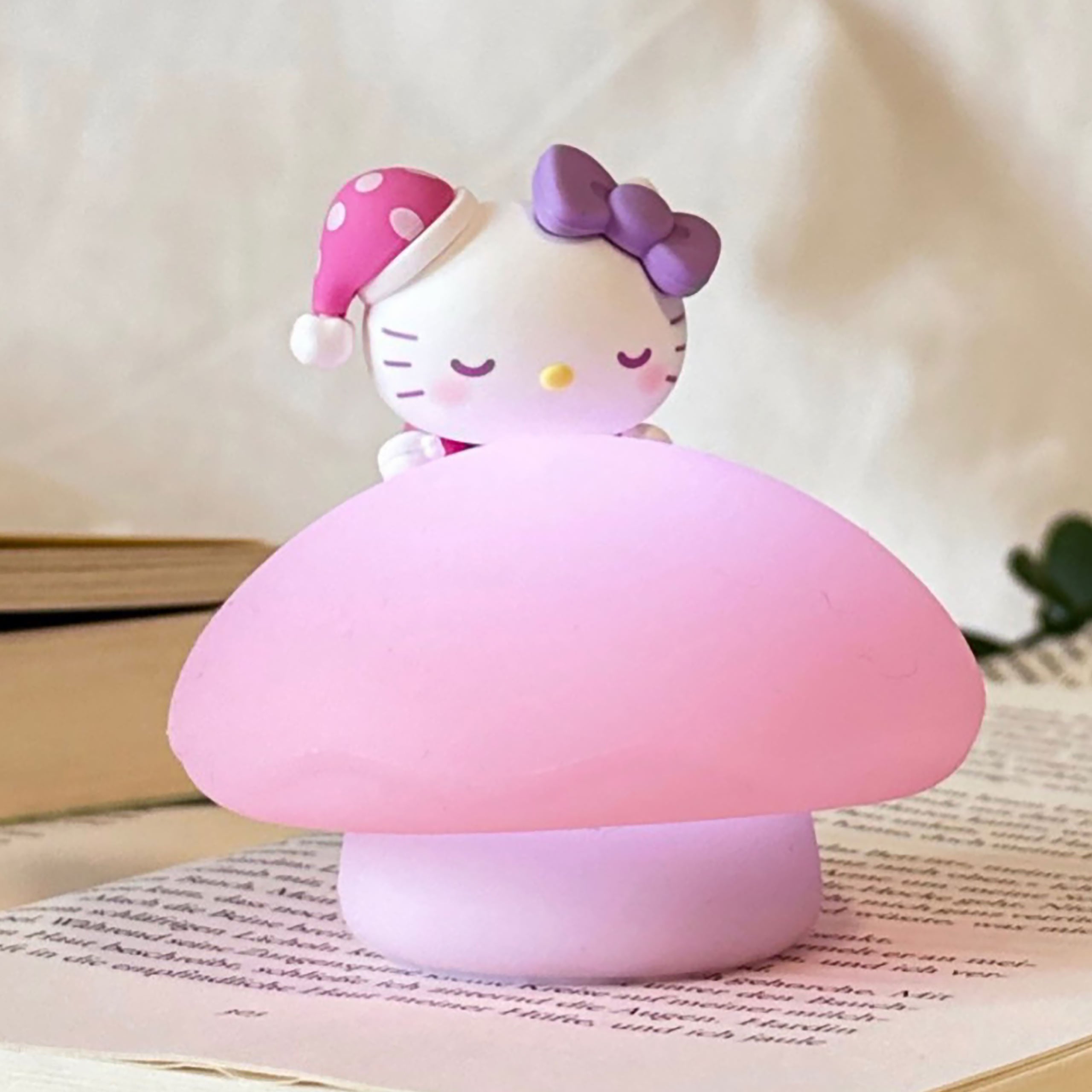 Produktbild Hello Kitty and Friends - YuMe Little Mushroom Nachtlicht Mystery Figur