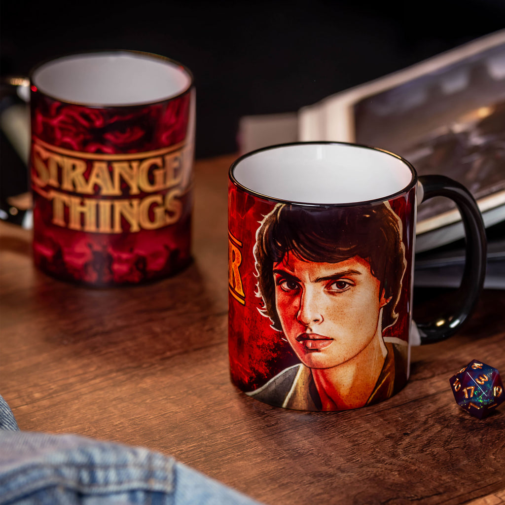 Produktbild Mike Tasse - Stranger Things Final Season
