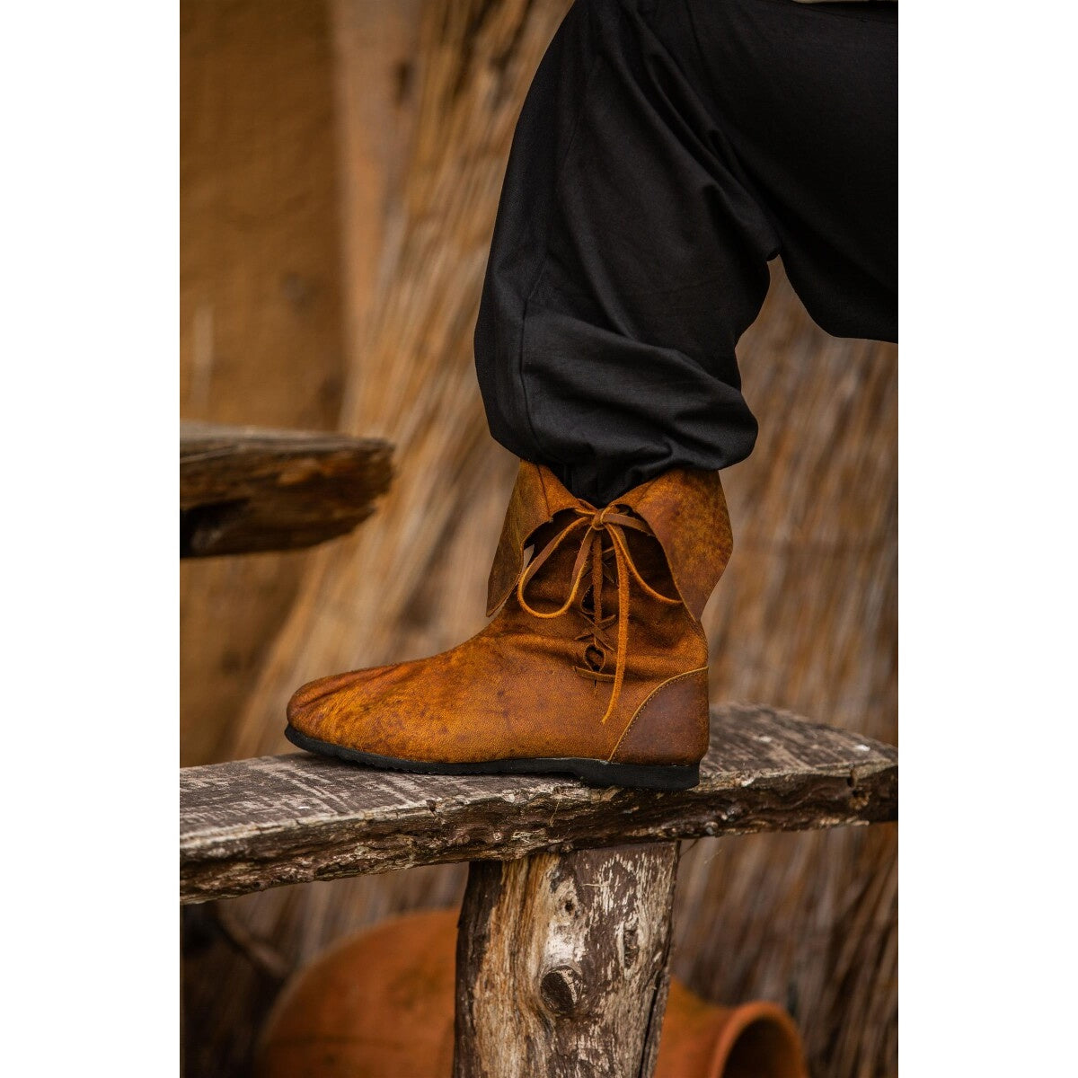 Produktbild Mittelalter Stulpenstiefel aus Nubukleder braun