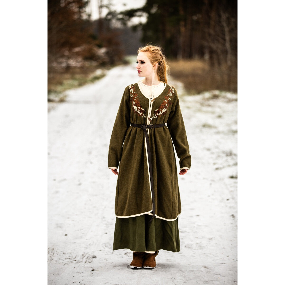 Produktbild Mittelalter Birka Mantel Skadi grün