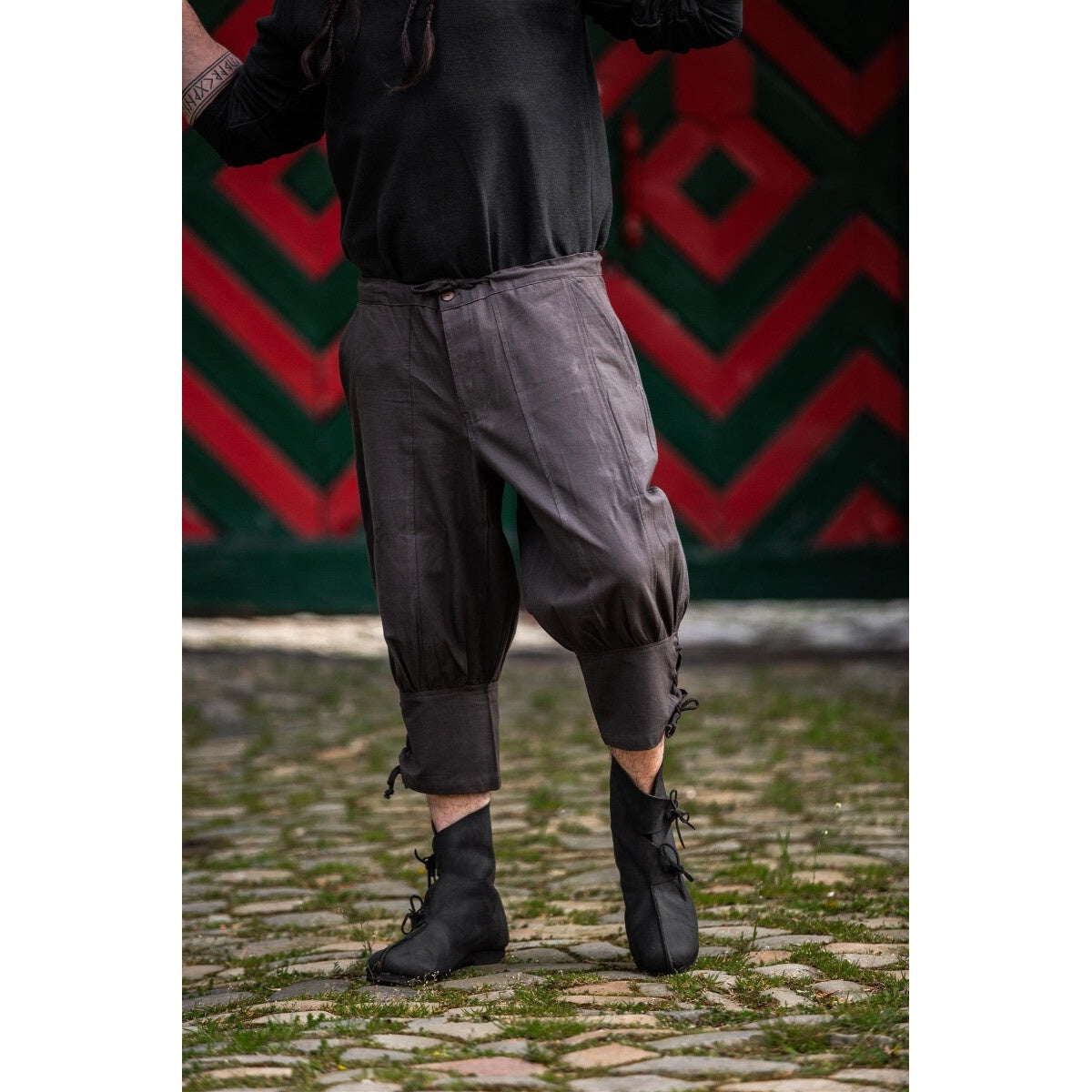 Produktbild Mittelalter Kniebundhose Laurence mit Unterbeinschnürung braun
