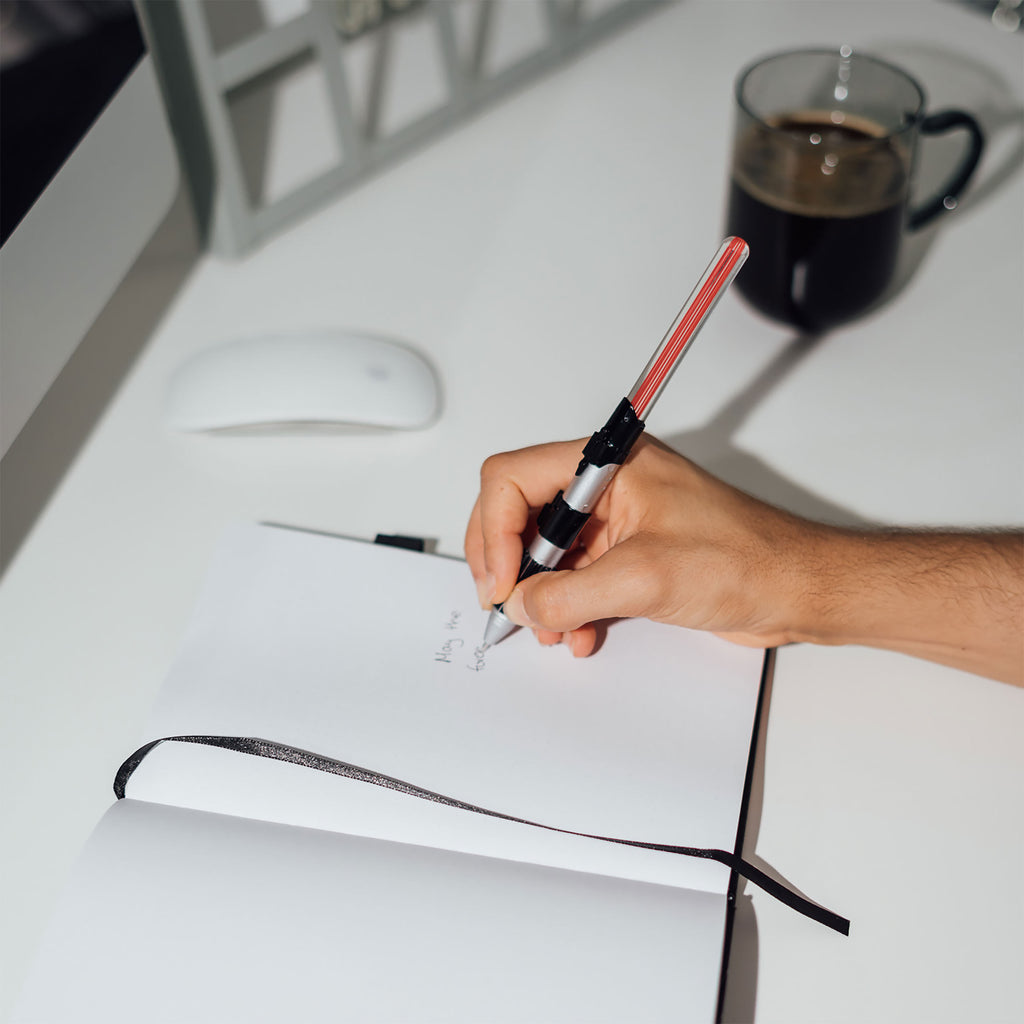 Produktbild Darth Vader Notizbuch mit Lichtschwert Stift - Star Wars