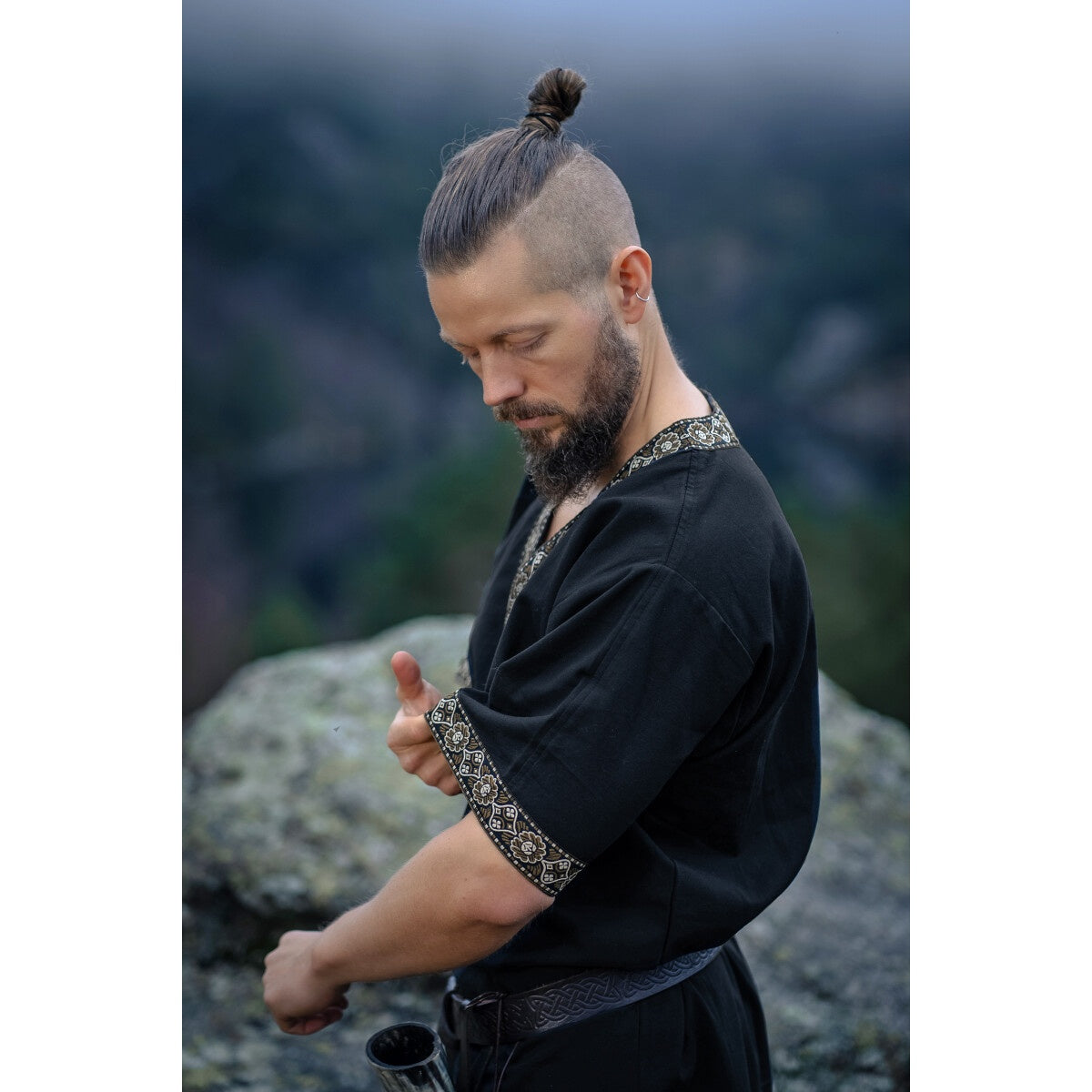Produktbild Mittelalter Kurzarm Tunika Loki schwarz