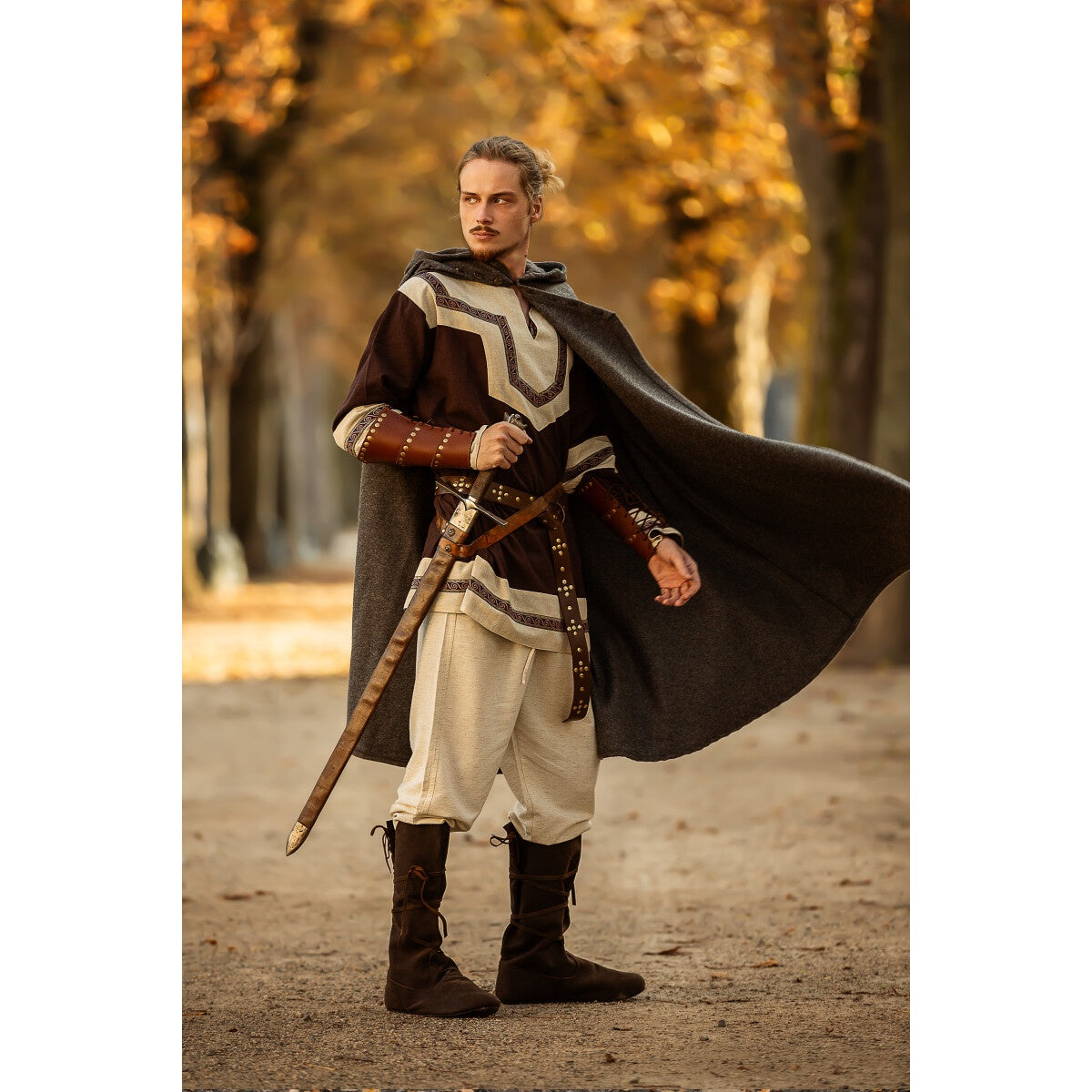 Produktbild Mittelalter keltische Tunika Aidan dunkelbraun-beige