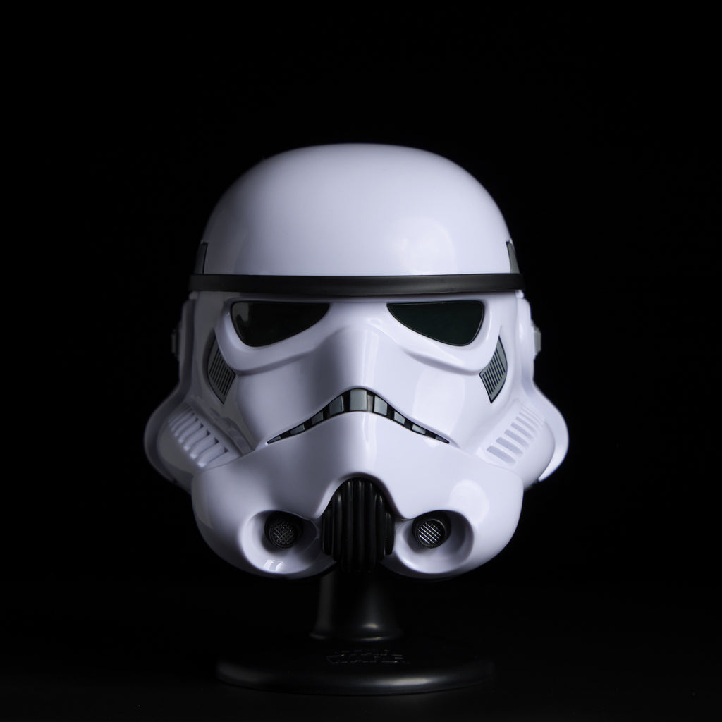 Produktbild Star Wars - Stormtrooper Mini Helm Replik auf Base