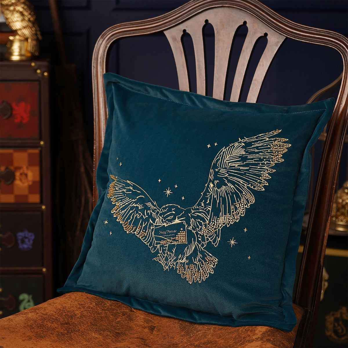 Produktbild Harry Potter - Alumni Hedwig Kissen