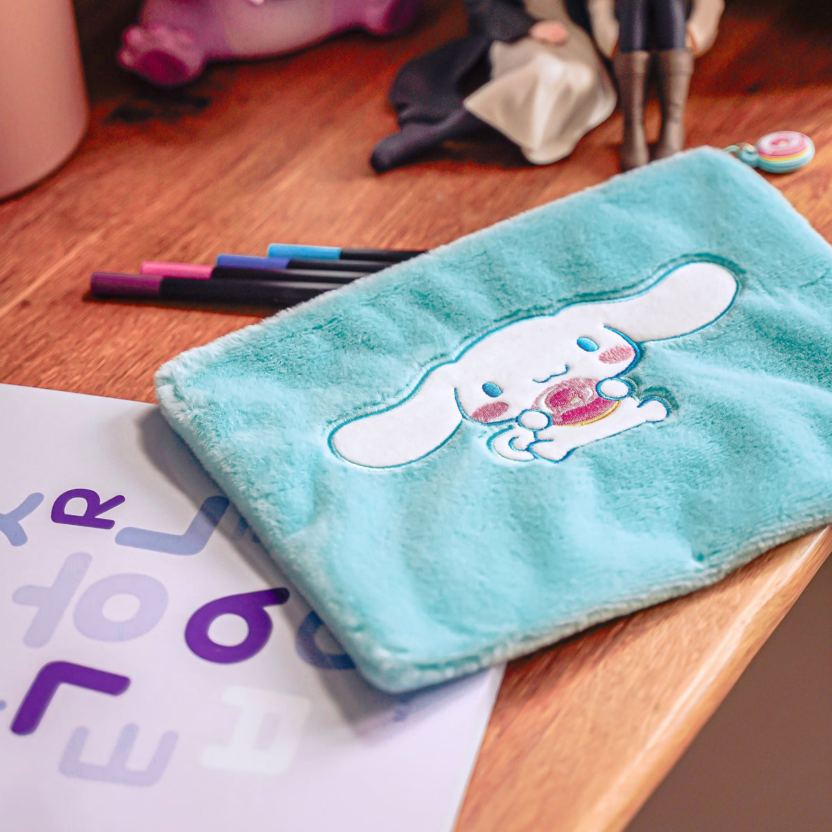 Produktbild Hello Kitty & Friends - Cinnamoroll Plüsch Kosmetiktasche