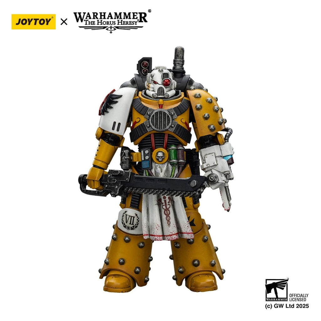 Produktbild Warhammer 40k: Imperial Fists - Legion Apothecary Actionfigur 12cm