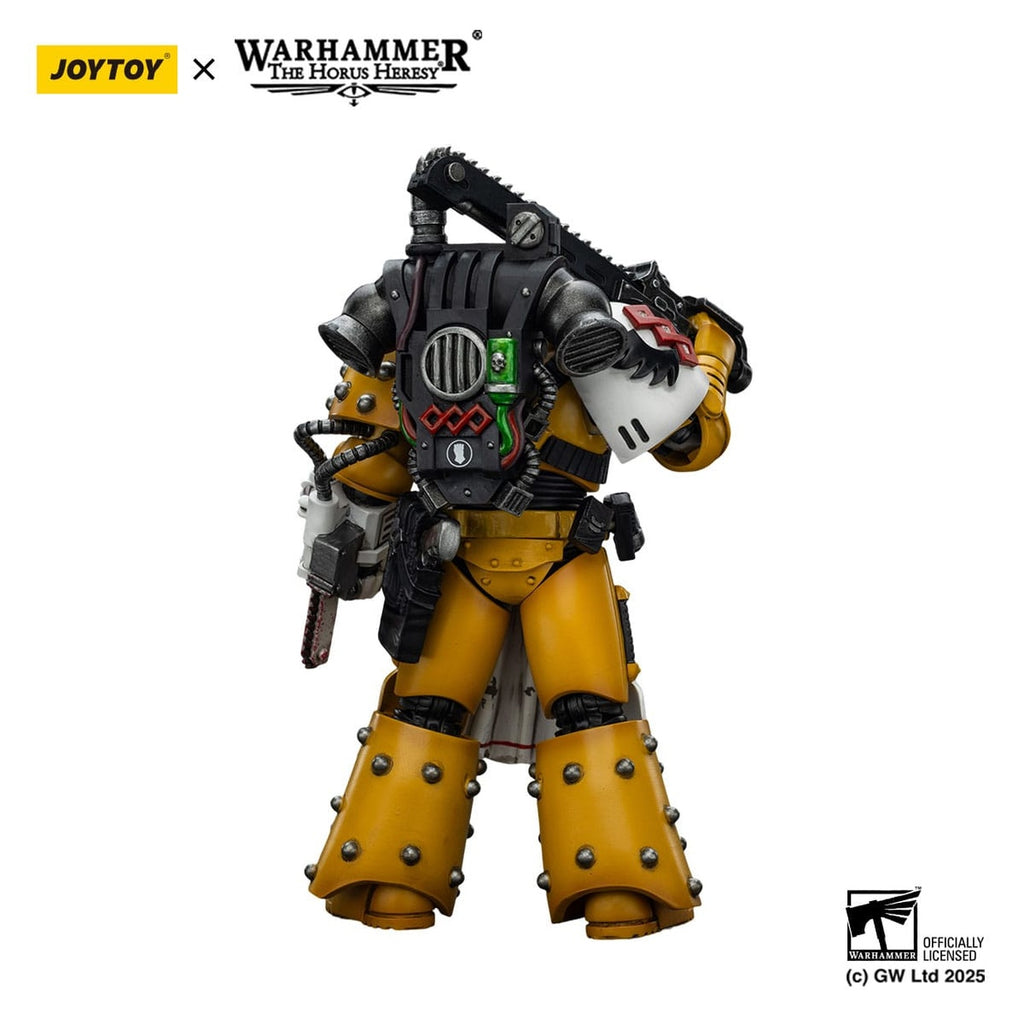 Produktbild Warhammer 40k: Imperial Fists - Legion Apothecary Actionfigur 12cm