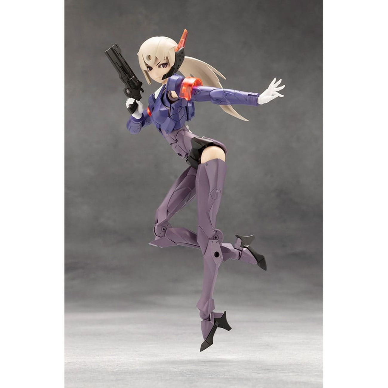 Product image Megalomaria Unlimited Universe – Valiant Model Kit Figure