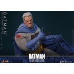 Produktbild Batman: The Dark Knight Returns - Batman Masterpiece Actionfigur 1:6 Battle Damaged Version