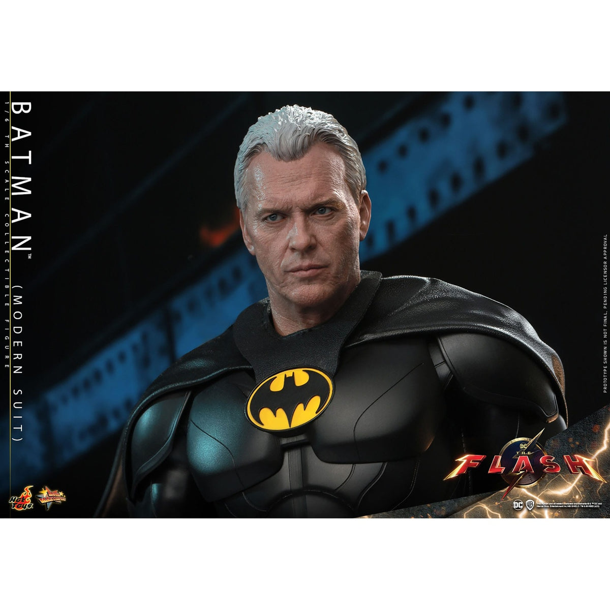 Product image DC Comics: The Flash – Batman (Modern Suit) Masterpiece 1:6 Action Figure
