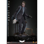 Produktbild The Dark Knight - The Joker Actionfigur 1:6 Bank Robber Version