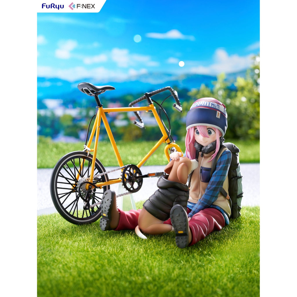 Product image Laid Back Camp F:NEX PVC Statue 1/7 Nadeshiko Kagamihara 13 cm