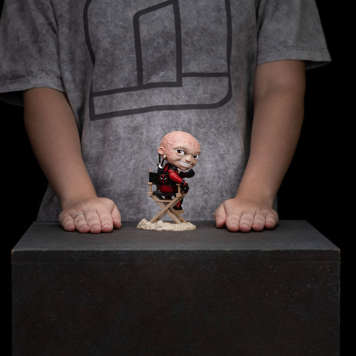 Produktbild Deadpool & Wolverine Mini Co. PVC Figur Deadpool Unmasked 13 cm