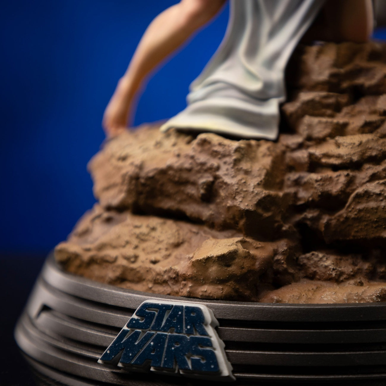Produktbild Star Wars Deluxe Art Scale Statue 1/10 Luke and Leia 41 cm