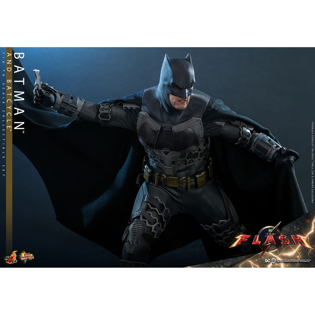 Produktbild The Flash Movie Masterpiece Actionfigur mit Fahrzeug 1/6 Batman & Batcycle Set 30 cm