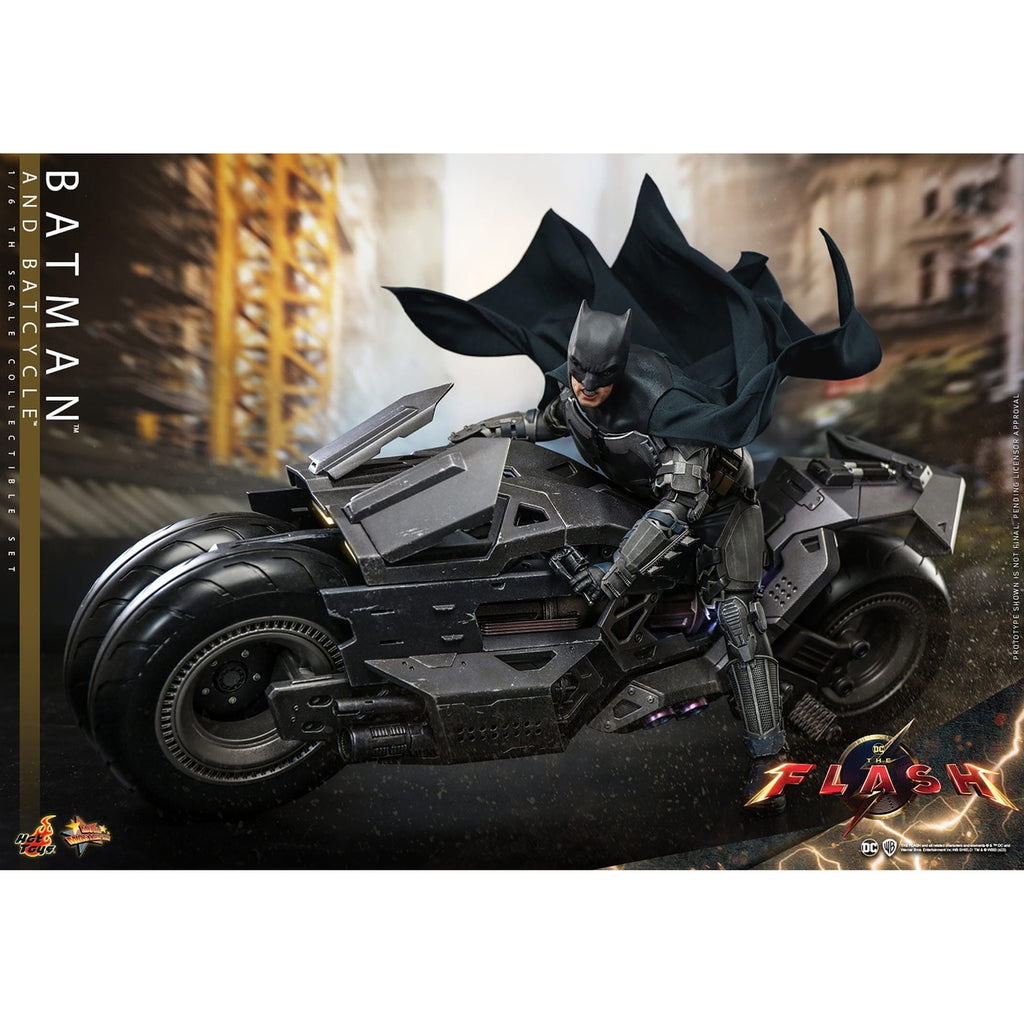 Produktbild The Flash Movie Masterpiece Actionfigur mit Fahrzeug 1/6 Batman & Batcycle Set 30 cm