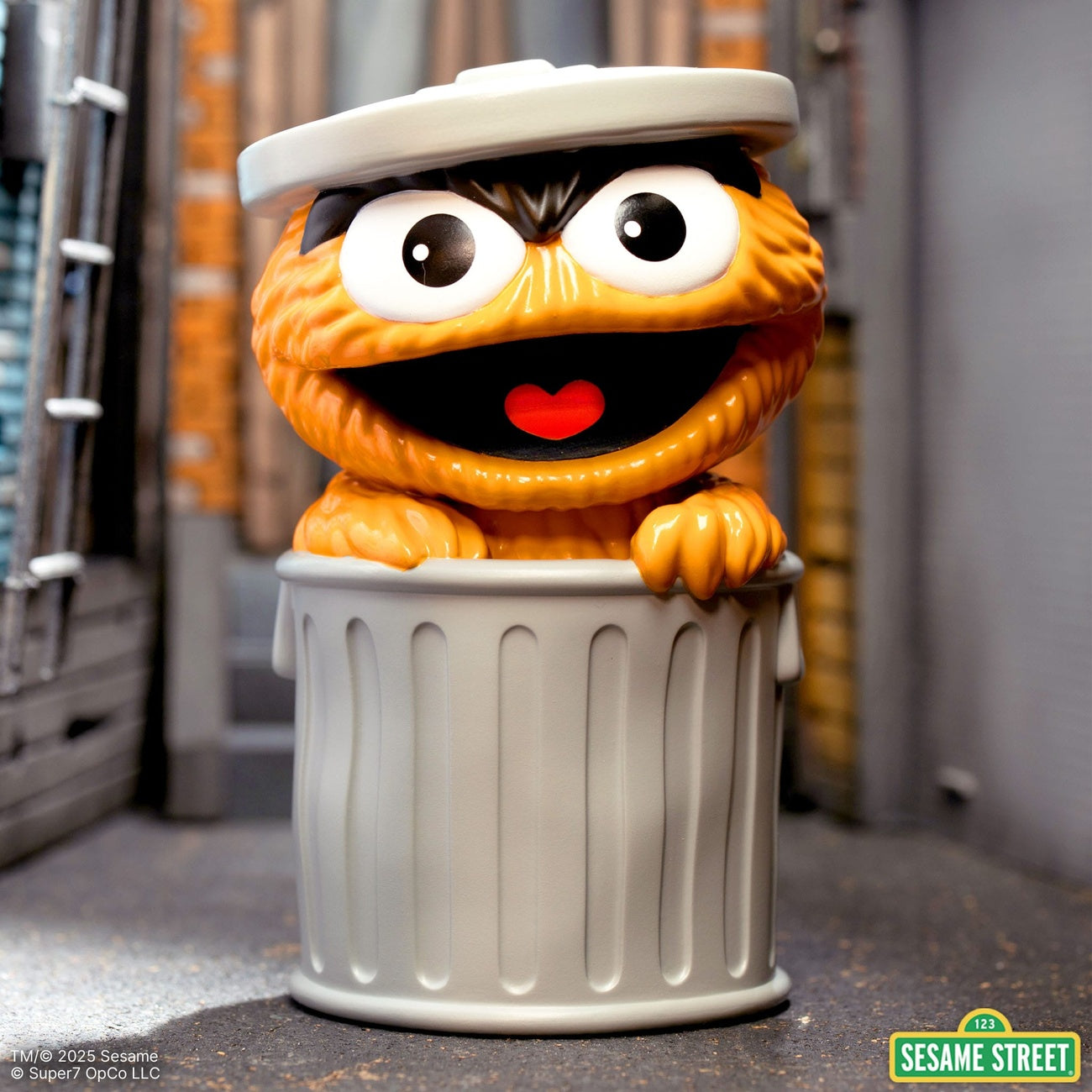 Produktbild Sesamstraße FUN! FUN! Soft Vinyl Figur Oscar the Grouch (Orange) 13 cm