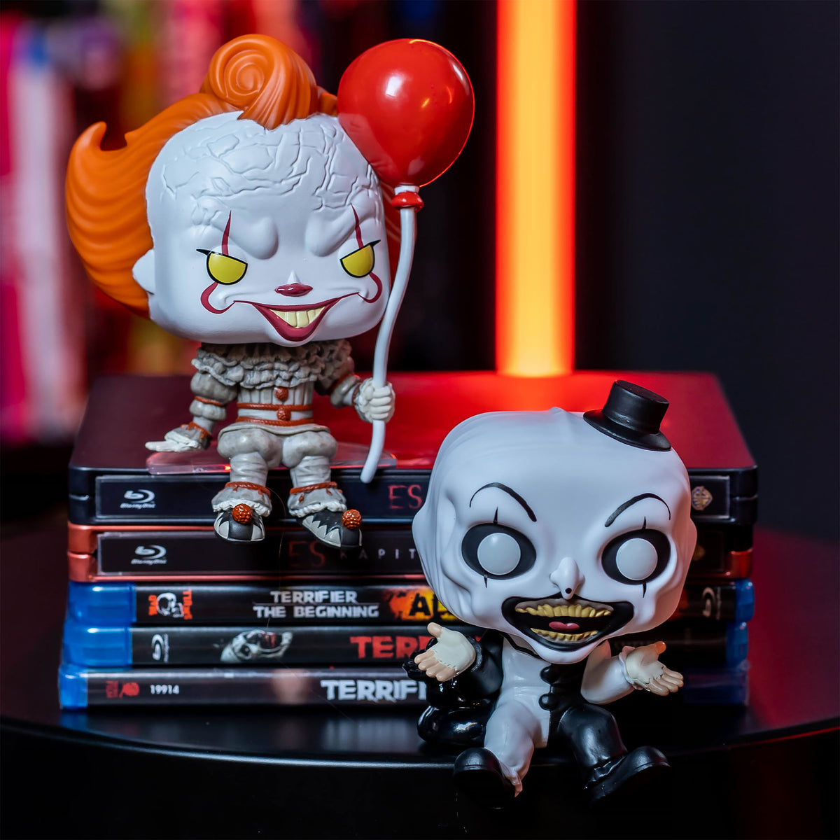 Produktbild Stephen Kings ES - Pennywise Horror Sitters Funko Pop Figur