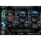 Produktbild DC Comics Throne Legacy Collection Statue 1/3 Batman Tactical Throne Deluxe Bonus Version 57 cm