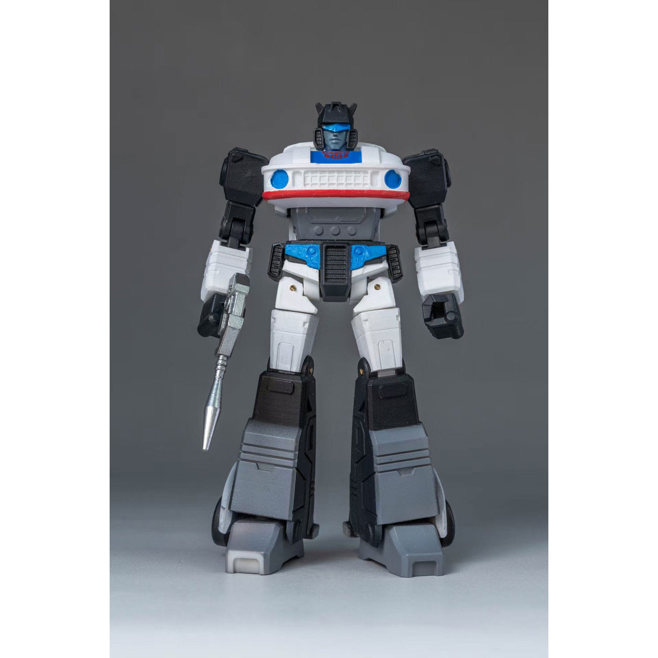 Product image Transformers Generation One AMK Mini Series Plastic Model Kit Wave 2 Jazz 11 cm