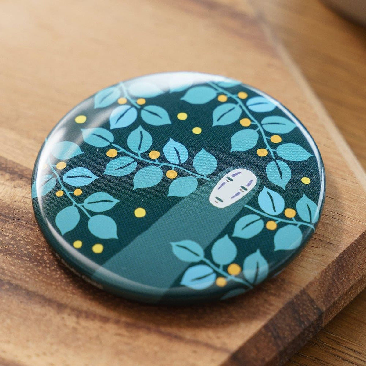 Produktbild Chihiros Reise ins Zauberland Ansteck-Pin No Face 5 cm