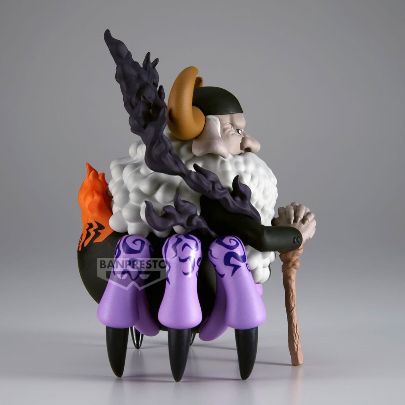Produktbild One Piece Mega World Collectable PVC Statue St. Jaygarcia Saturn 13 cm