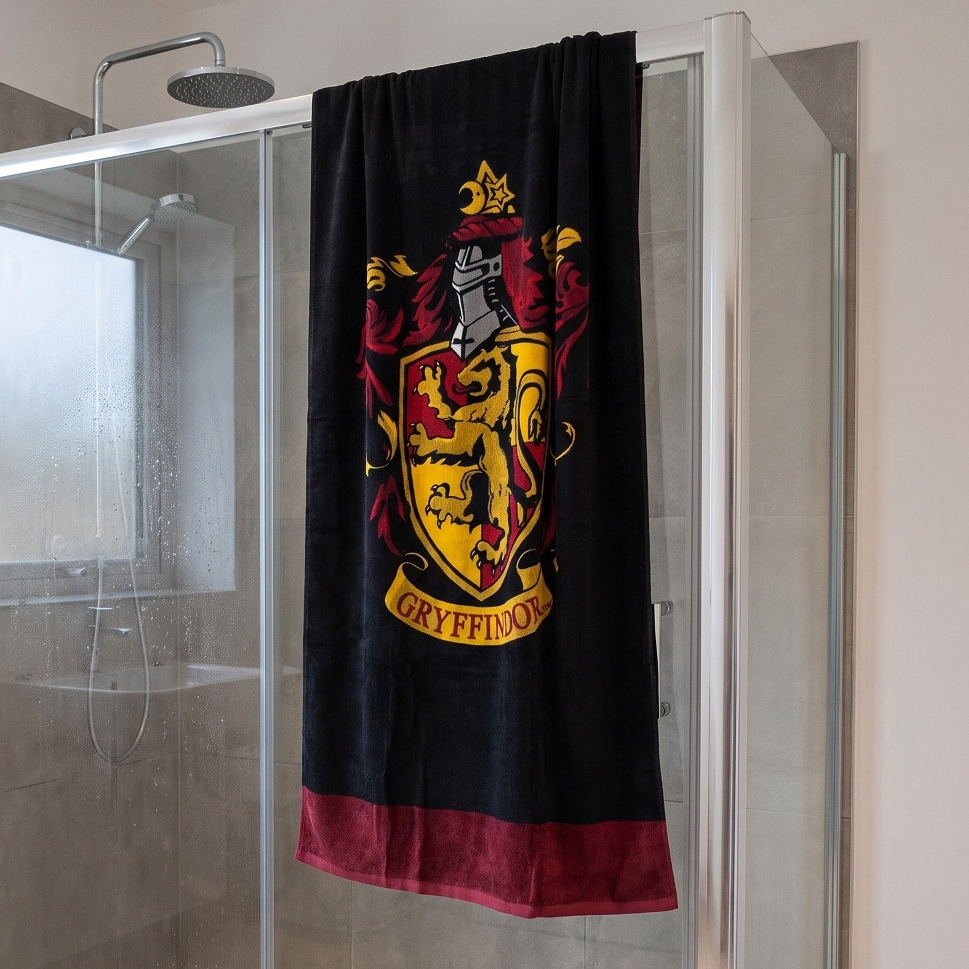Produktbild Harry Potter Handtuch Gryffindor 150 x 75 cm