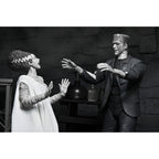 Produktbild Universal Monsters Actionfigur Ultimate Frankenstein's Monster (Bride of Frankenstein) (B&W) 18 cm