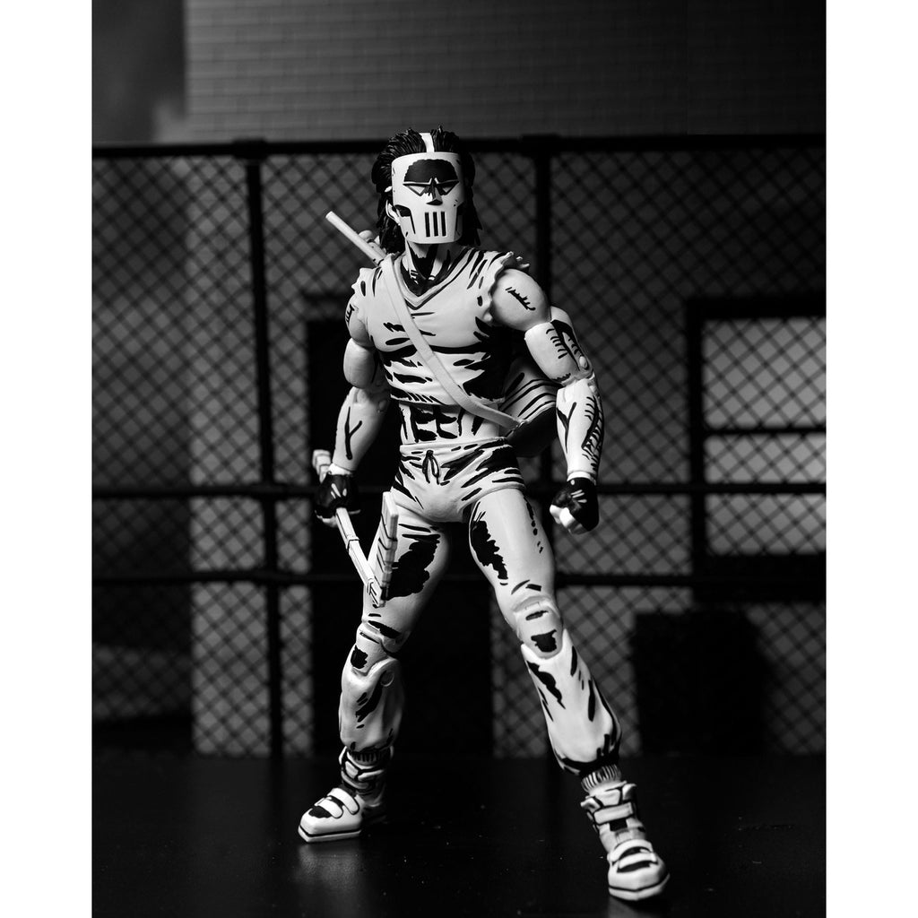 Produktbild Teenage Mutant Ninja Turtles Actionfigur Casey Jones Black & White 18 cm