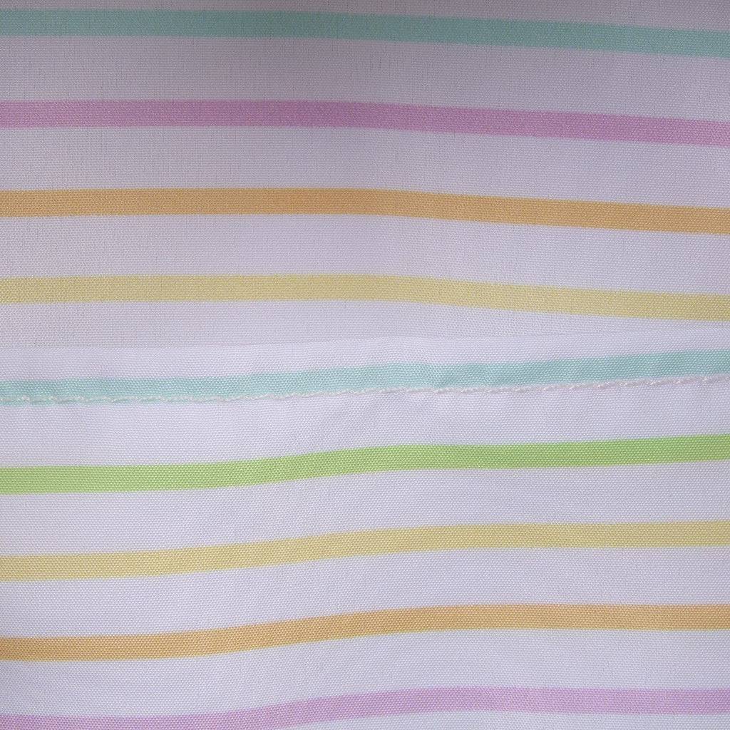 Produktbild Disney by Loungefly Umhängetasche Mickey and Friends Rainbow Stribes