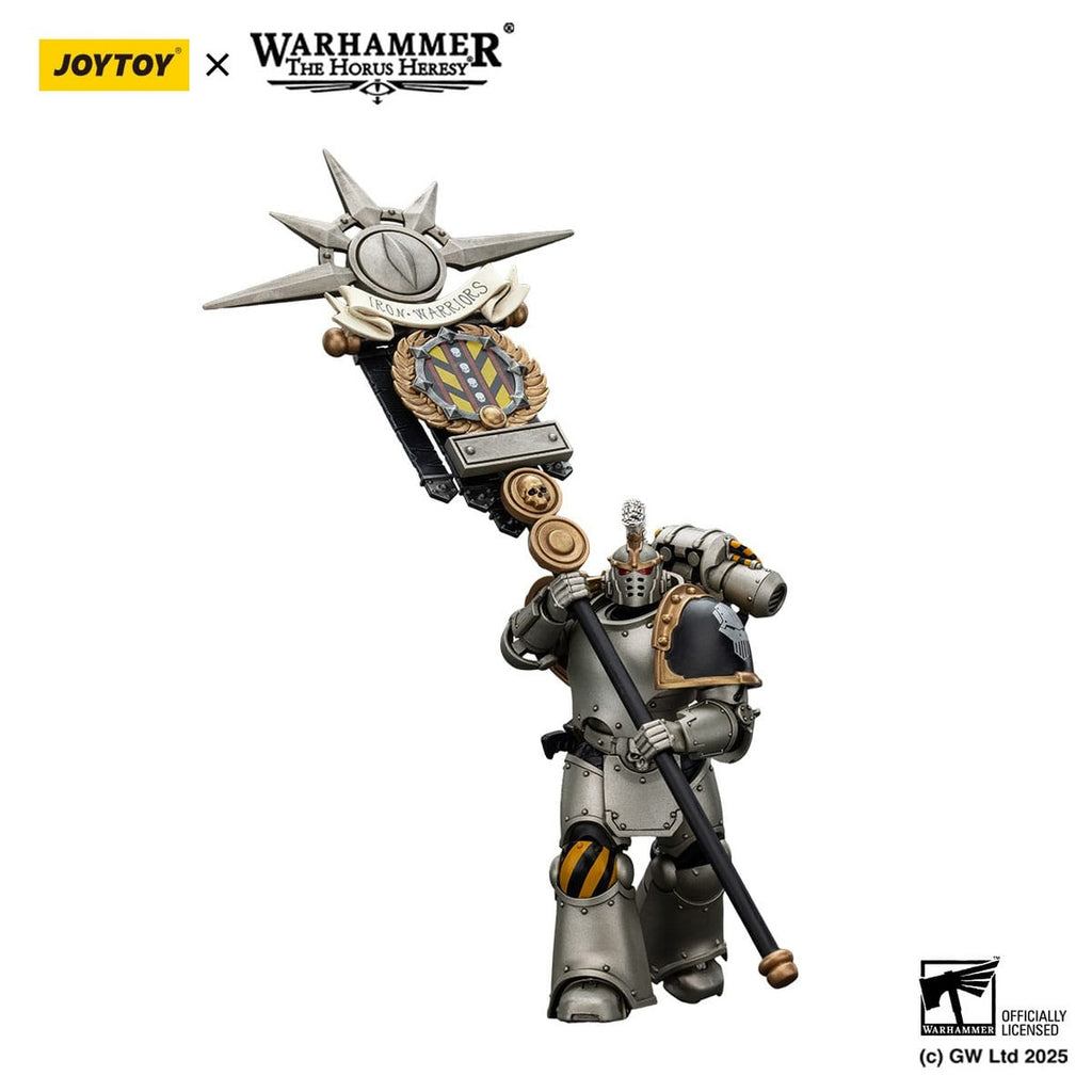 Produktbild Warhammer The Horus Heresy Actionfigur 1/18 lron Warriors Command Squad Chosen with Legion Standard 12 cm