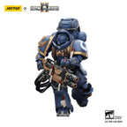 Produktbild Warhammer 40,000: Space Marine 2 Actionfigur Ultramarines Heavy Artificer Armor with Relic Multi-Melta 13 cm
