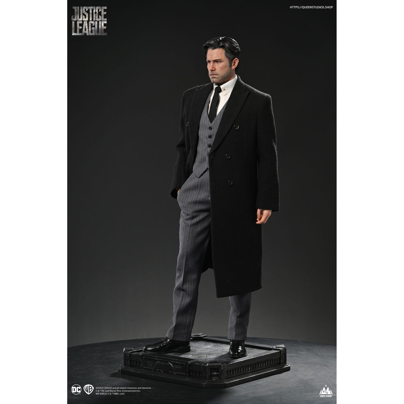 Produktbild Justice League Statue 1/4 Bruce Wayne (Ben Affleck) 51 cm
