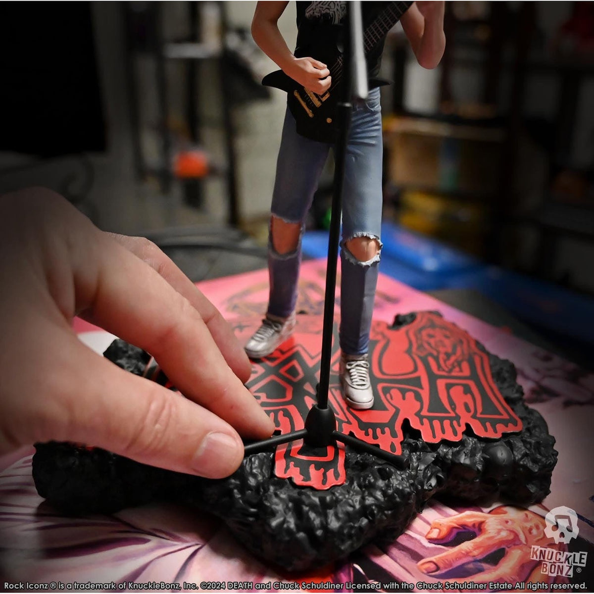 Produktbild Death Rock Iconz Statue Chuck Schuldiner II 22 cm