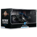 Produktbild The Flash DC Multiverse Fahrzeug Batcycle with Batman