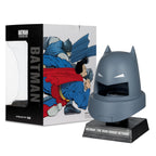 Produktbild Batman DC Direct Mini-Replik 1/3 Gepanzerte Batman Maske (Dark Knight Returns) 18 cm