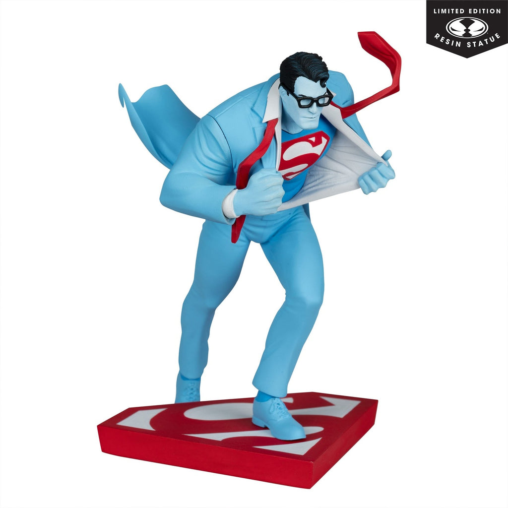 Produktbild DC Direct Statue 1/10 Superman Red and Blue: Superman by Clayton Henry Limited Edition 16 cm