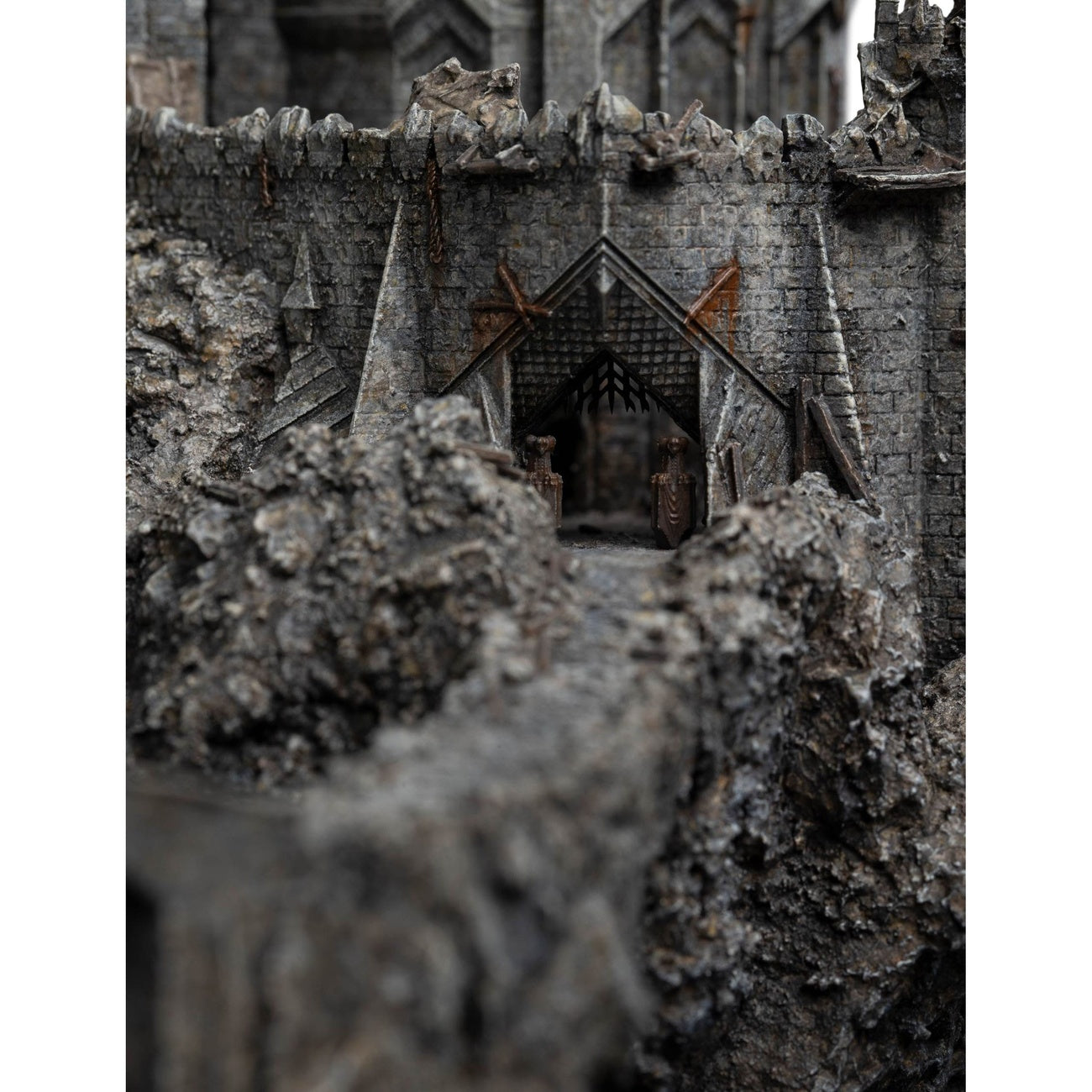 Produktbild Herr der Ringe Statue Cirith Ungol - Limited Edition 33 cm