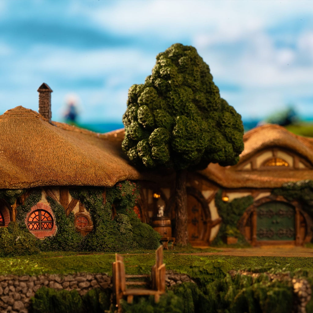 Produktbild Herr der Ringe Statue The Green Dragon Inn