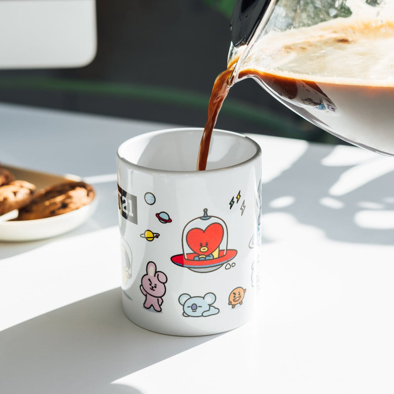 Produktbild BT21 Tasse Universtar 350 ml