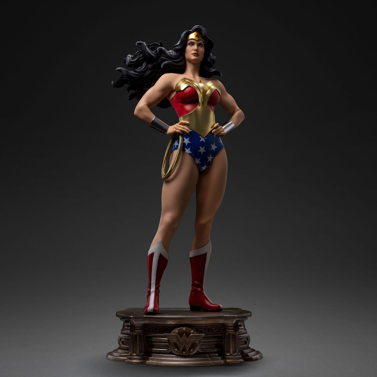 Produktbild DC Comics Legacy Replica Statue 1/4 Wonder Woman 56 cm