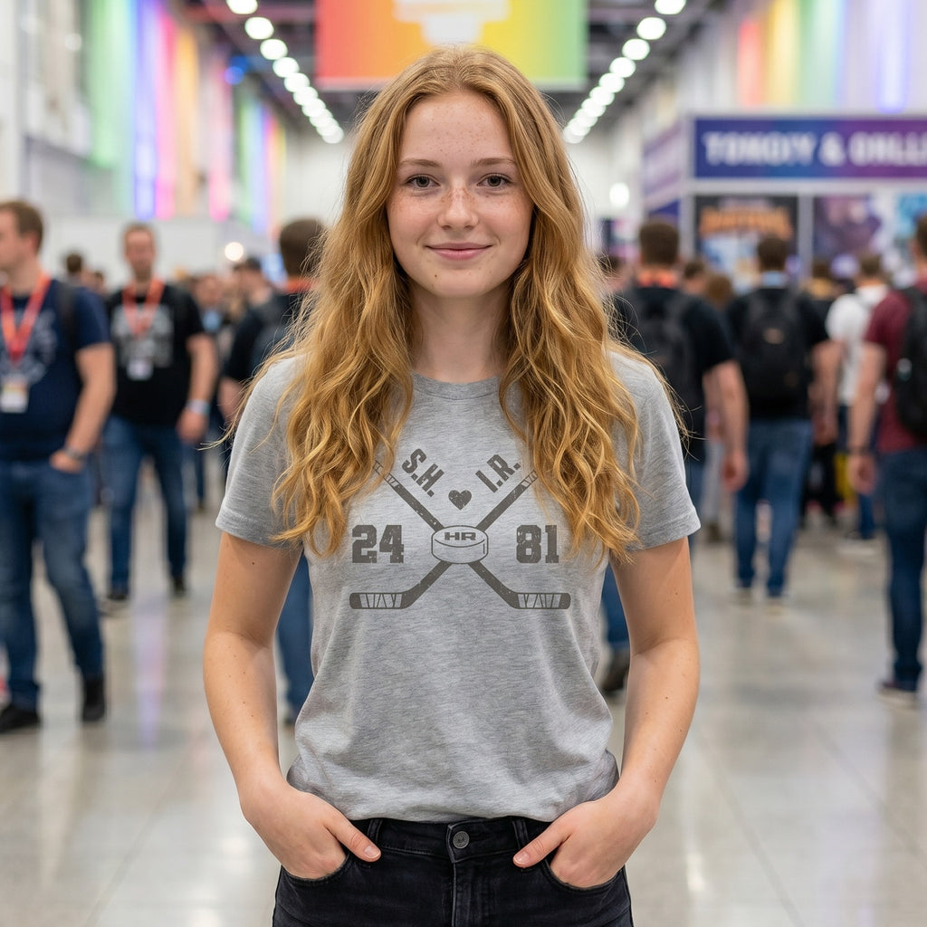 Produktbild Hollander und Rozanov Hockey T-Shirt für Heated Rivalry Fans