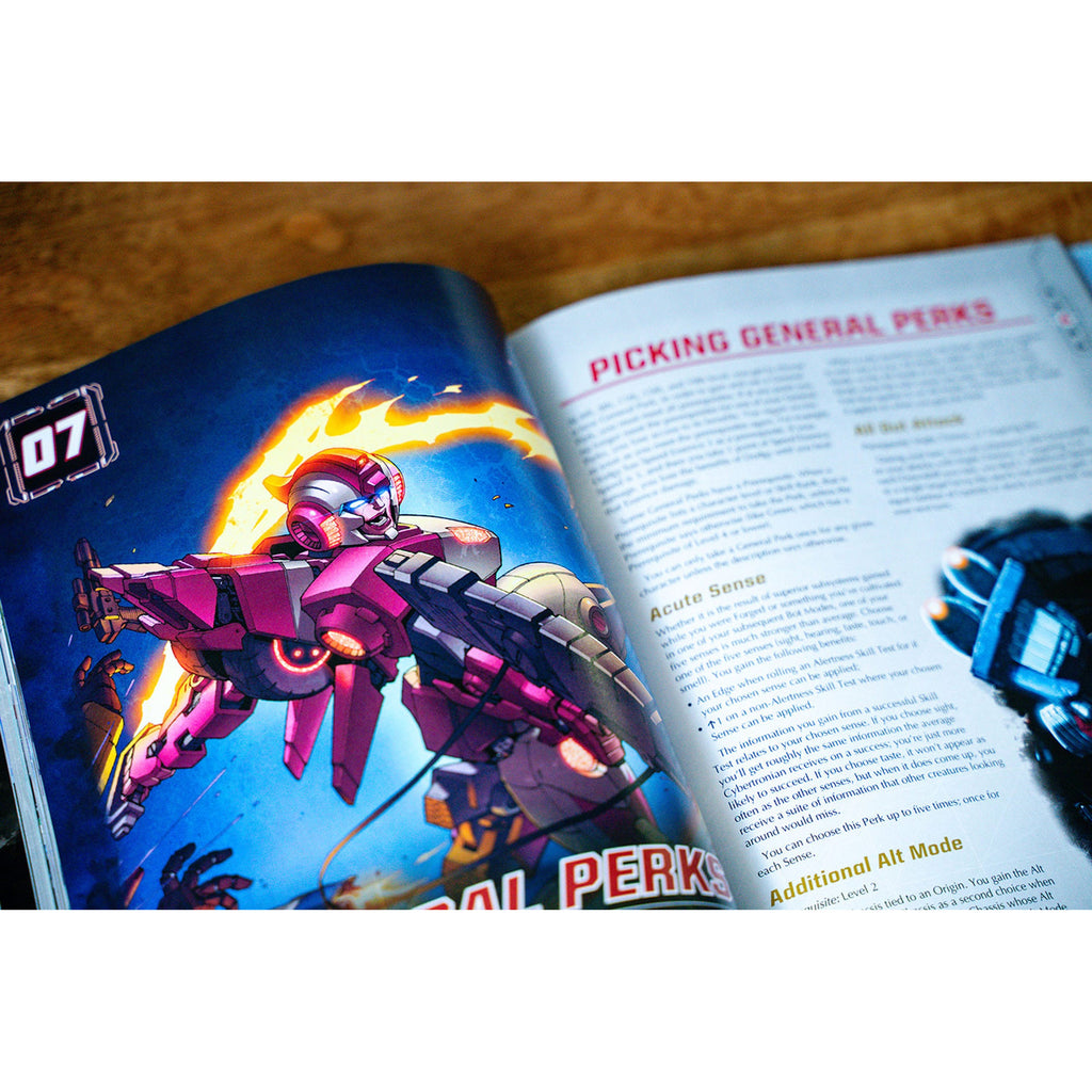 Produktbild Transformers RPG Core Buch *Englische Version*